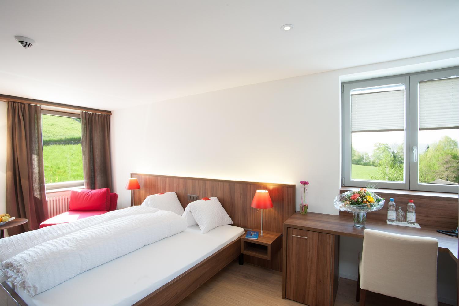 Seehotel Delphin Meisterschwanden Extérieur photo